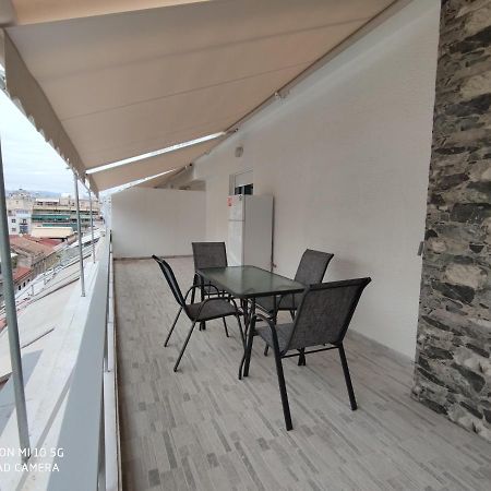 Modern Apartment With A Huge Terrace Atena Exterior foto