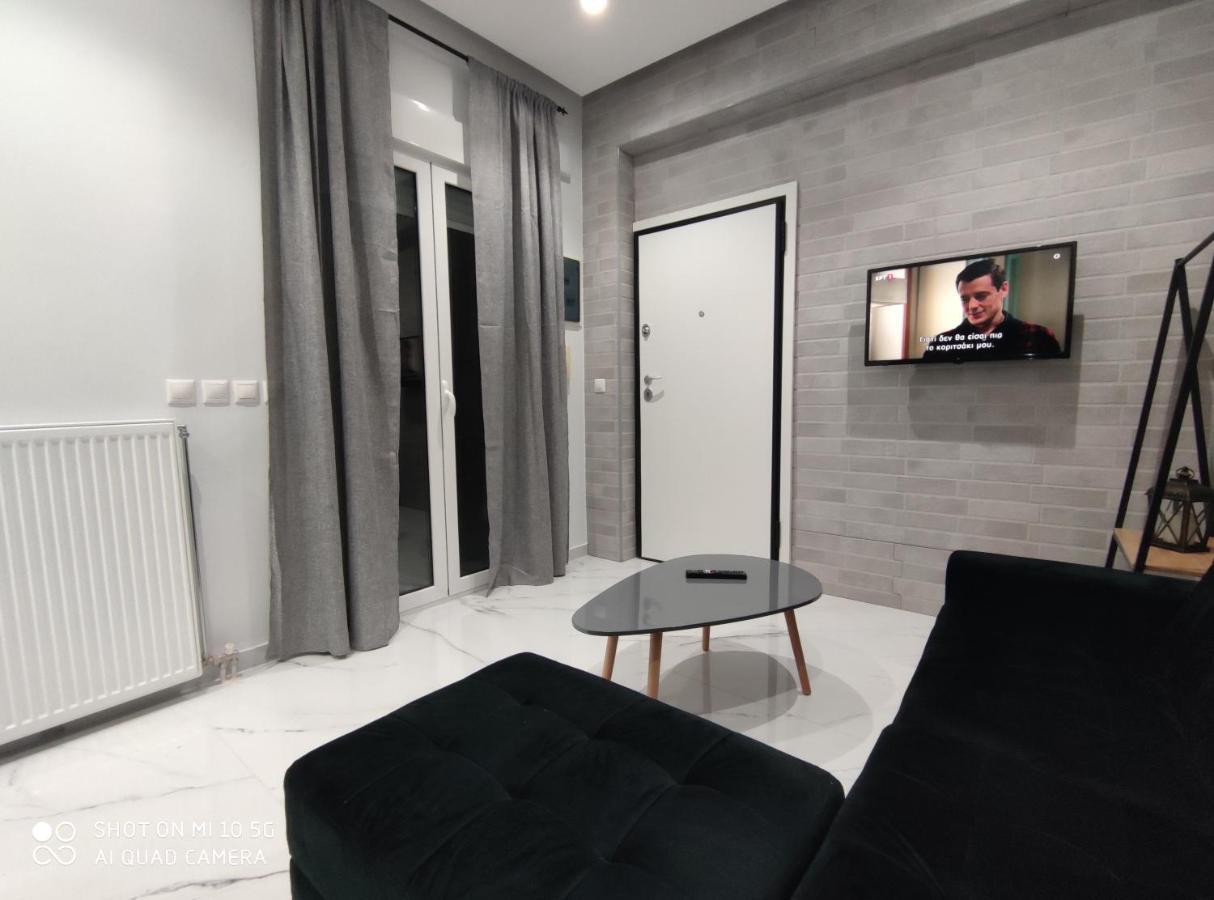 Modern Apartment With A Huge Terrace Atena Exterior foto