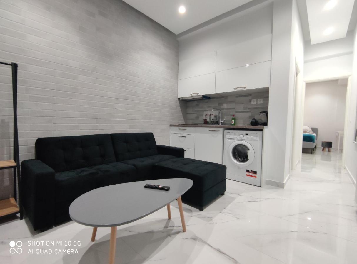 Modern Apartment With A Huge Terrace Atena Exterior foto