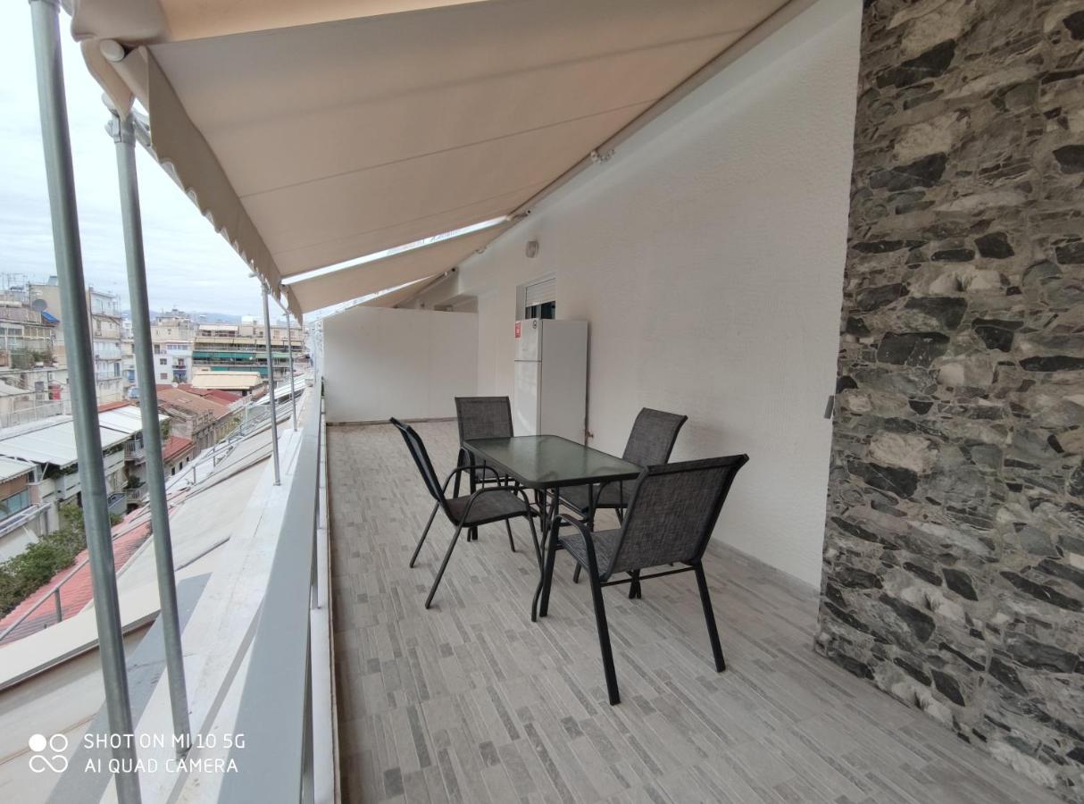 Modern Apartment With A Huge Terrace Atena Exterior foto